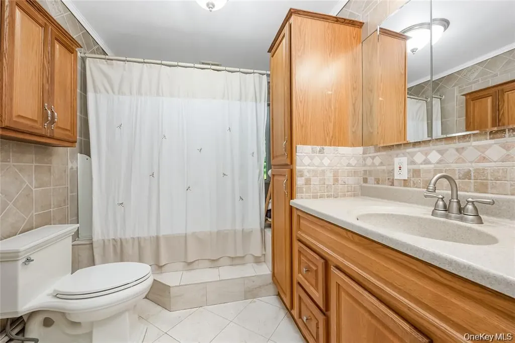 7 Junior Drive Ronkonkoma NY 11779