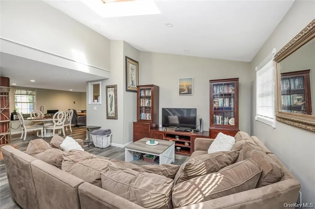 7 Junior Drive Ronkonkoma NY 11779