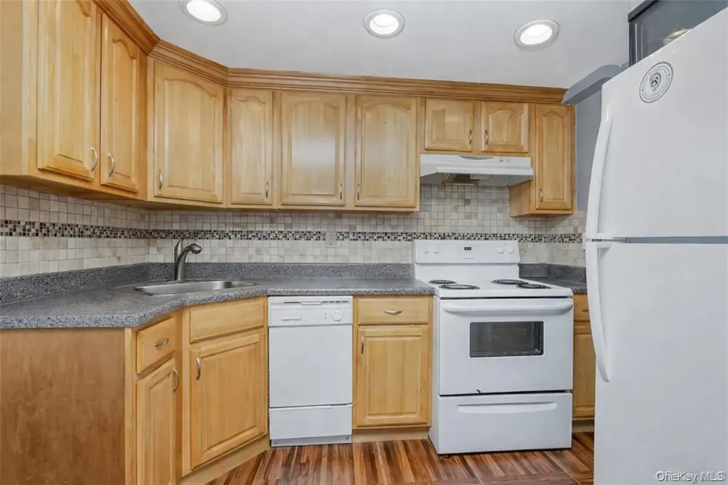 7 Junior Drive Ronkonkoma NY 11779