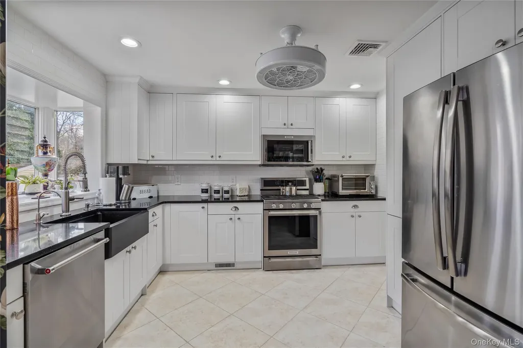 65 Birchbrook Drive Smithtown NY 11787