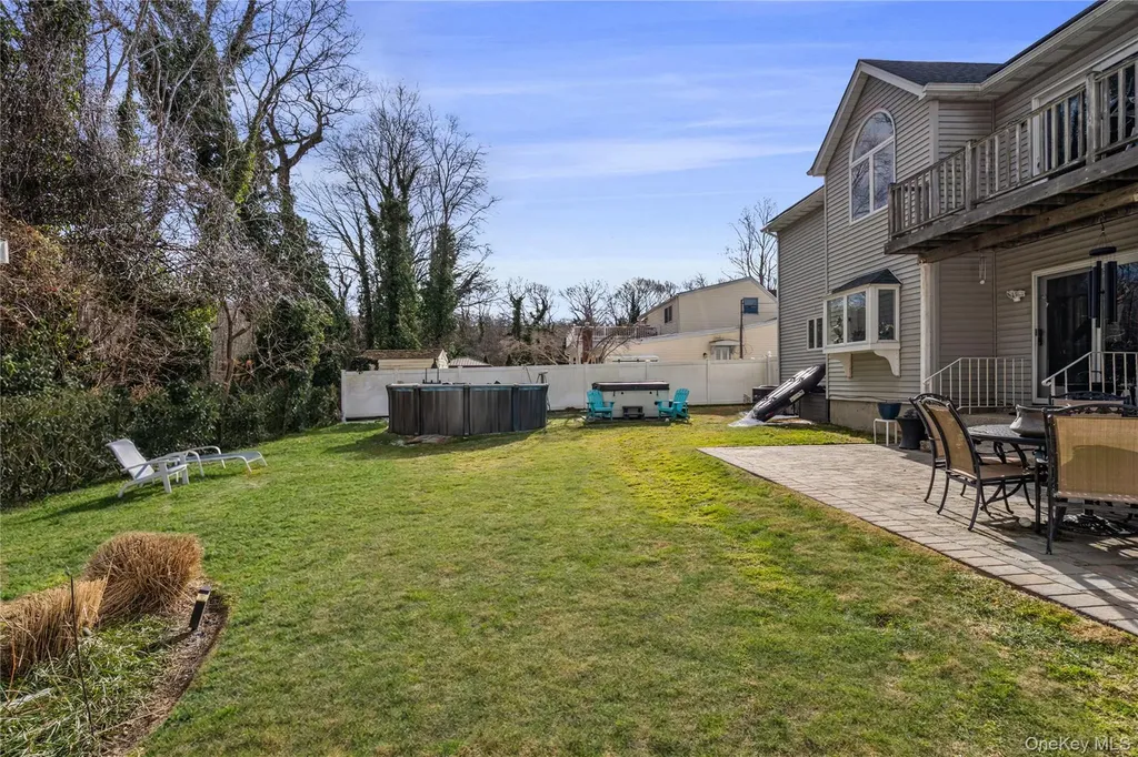 65 Birchbrook Drive Smithtown NY 11787