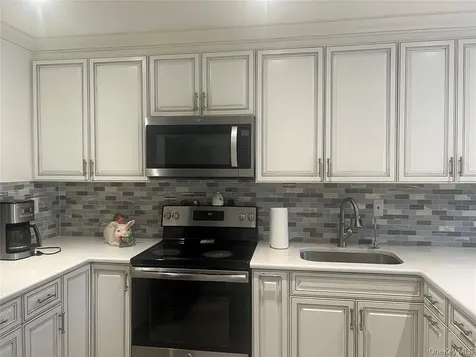 56 Hudson View Hill Ossining NY 10562