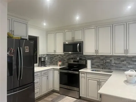 56 Hudson View Hill Ossining NY 10562