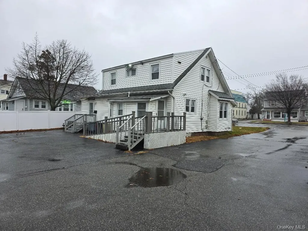 90 Medford Avenue Patchogue NY 11772