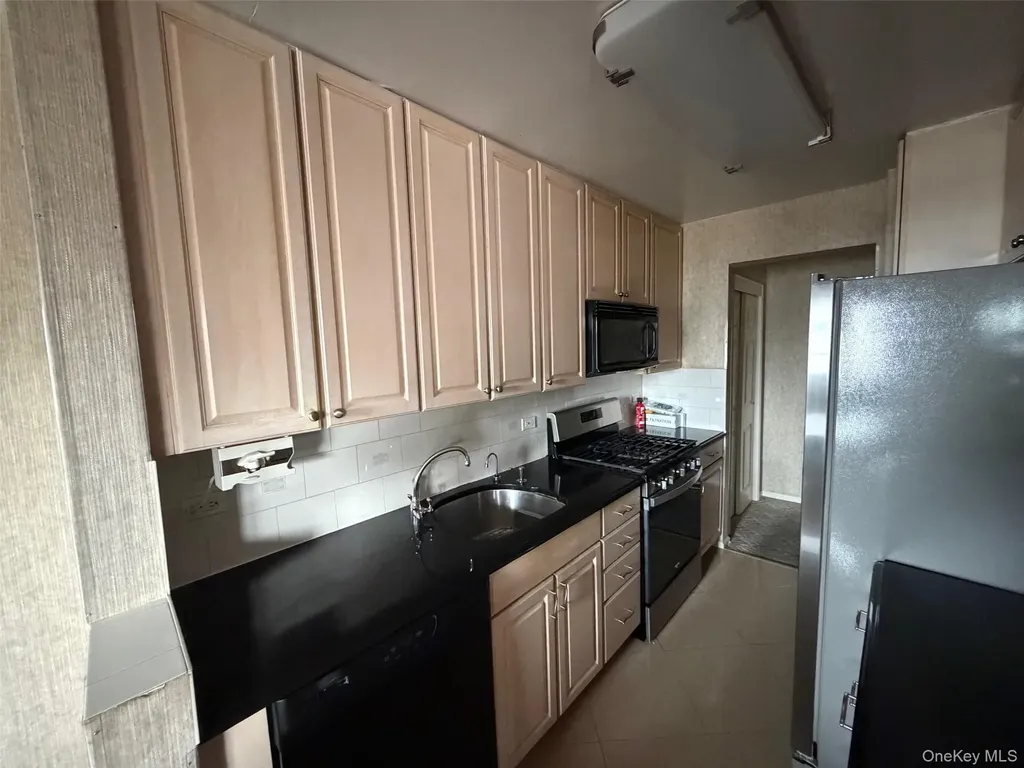 85-10 151 Avenue Howard Beach NY 11414