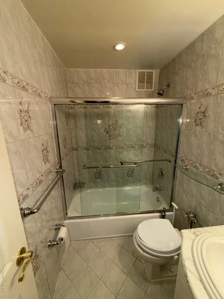 85-10 151 Avenue Howard Beach NY 11414