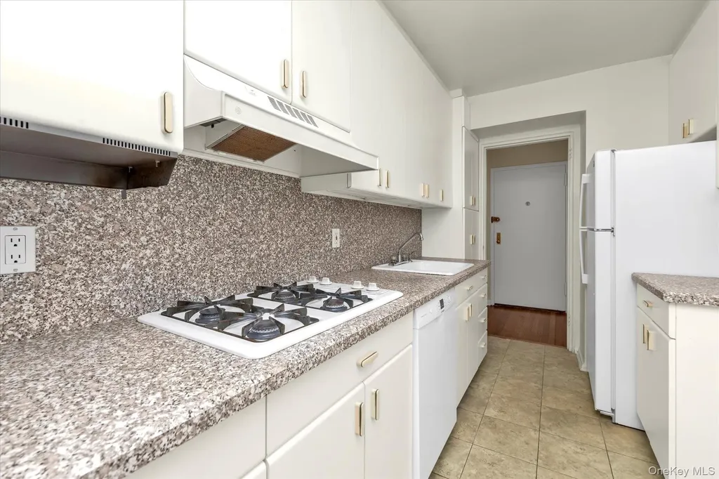 209-80 18 Avenue Bayside NY 11360