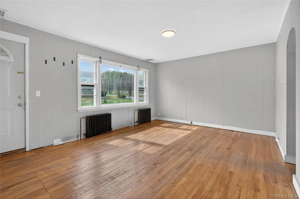 81 Pine Grove Avenue Kingston NY 12401