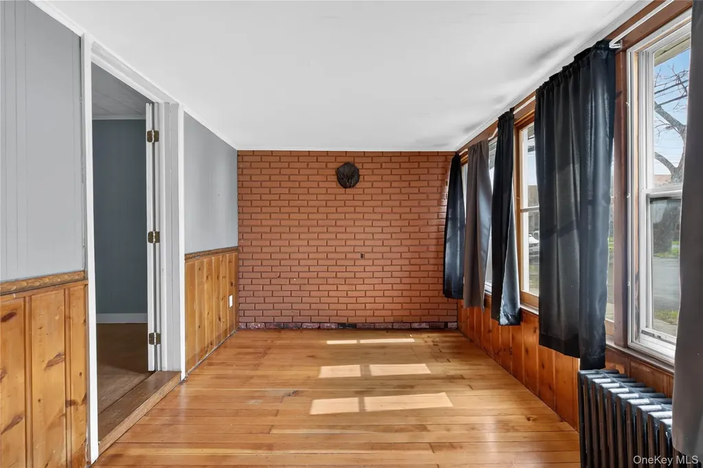 81 Pine Grove Avenue Kingston NY 12401