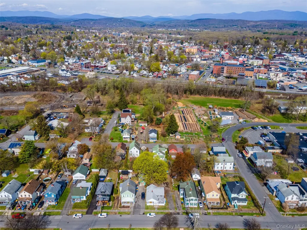 81 Pine Grove Avenue Kingston NY 12401