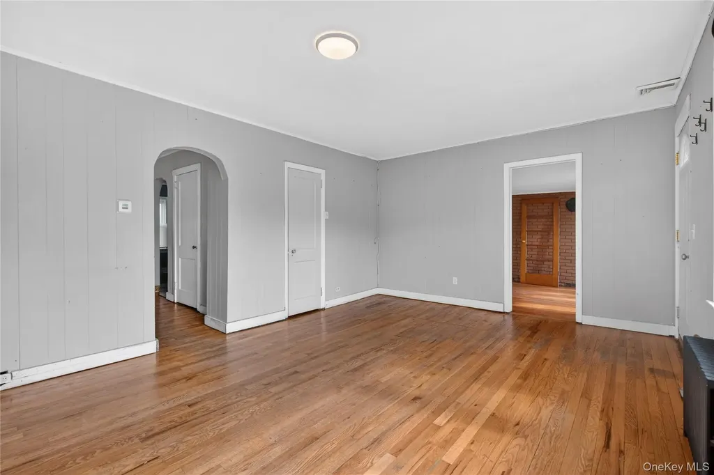 81 Pine Grove Avenue Kingston NY 12401