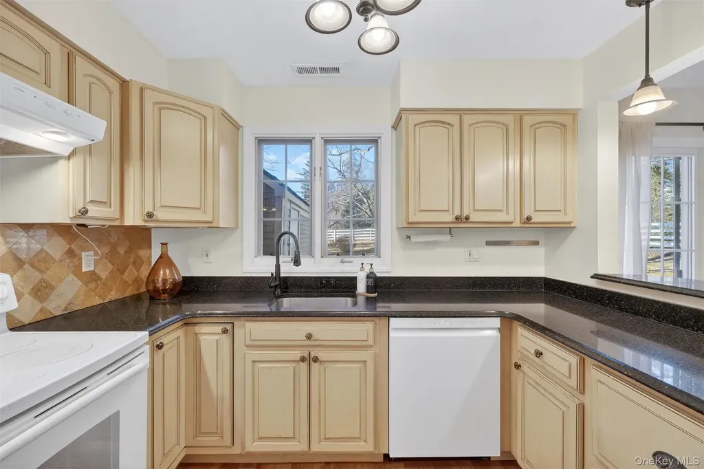 1306 Nutmeg Drive Carmel NY 10512