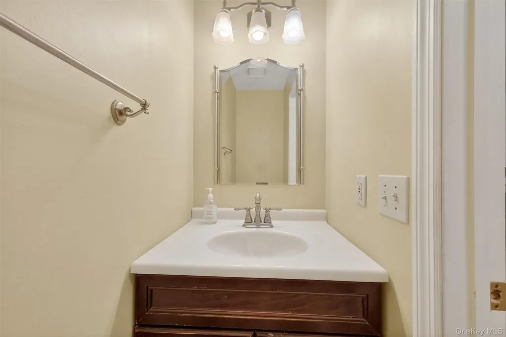 1306 Nutmeg Drive Carmel NY 10512