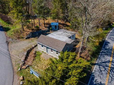 1810 Sawkill Park Road Kingston NY 12401