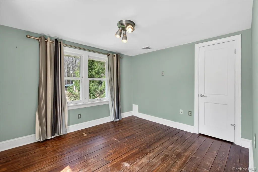 1063 Sawkill Road Kingston NY 12401