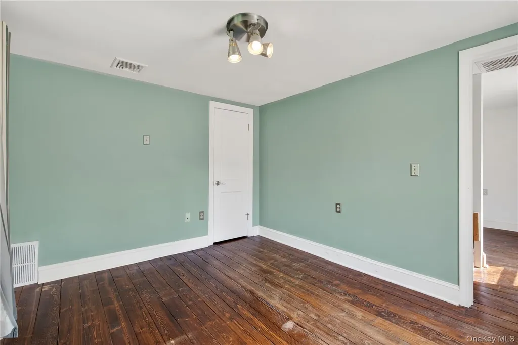 1063 Sawkill Road Kingston NY 12401