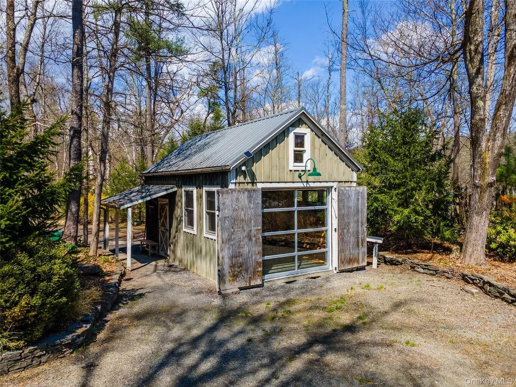 1063 Sawkill Road Kingston NY 12401