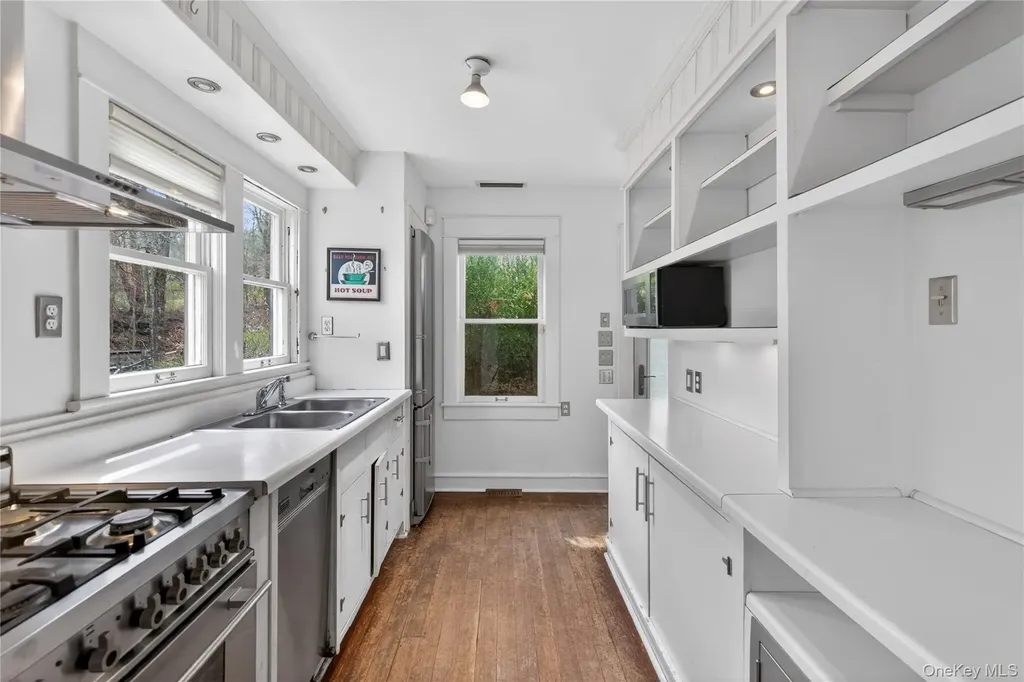 1063 Sawkill Road Kingston NY 12401