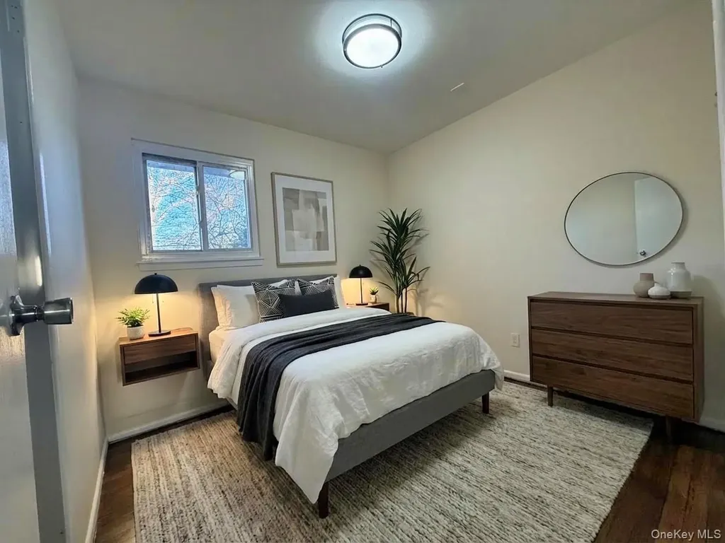 2804 Eagle Avenue Medford NY 11763