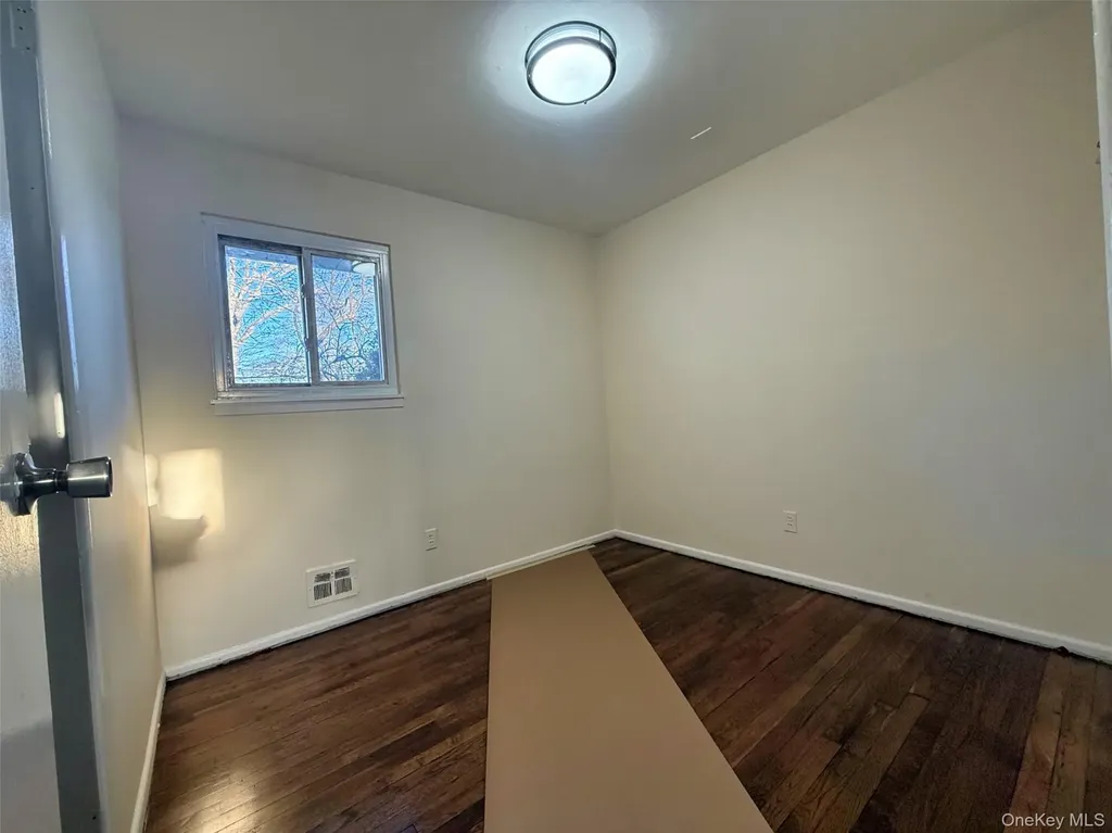2804 Eagle Avenue Medford NY 11763