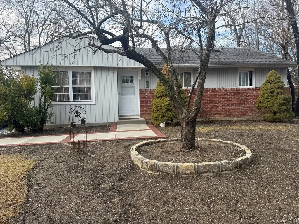 2804 Eagle Avenue Medford NY 11763