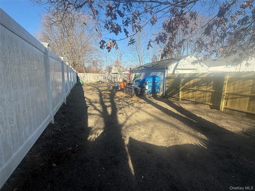 2804 Eagle Avenue Medford NY 11763