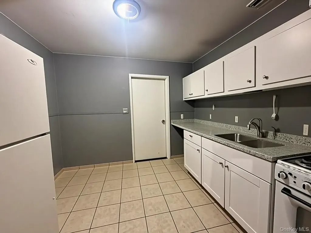 2804 Eagle Avenue Medford NY 11763