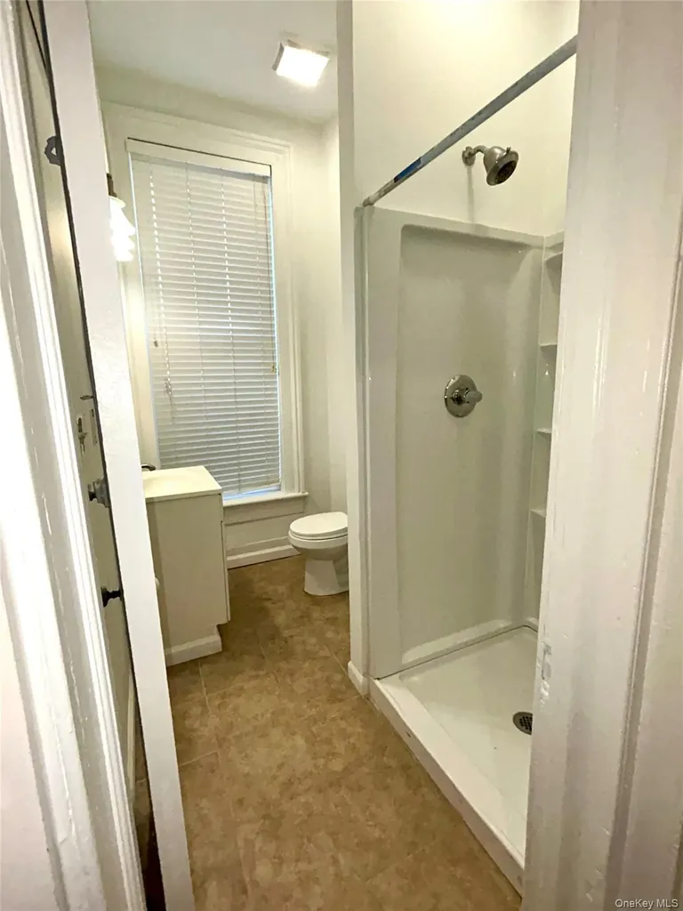 48 West Main Street Riverhead NY 11901