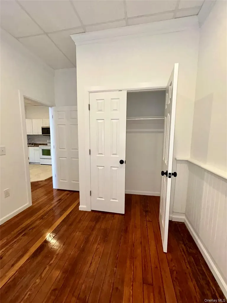 48 West Main Street Riverhead NY 11901