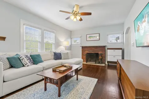 148 Chelsea Street Hawthorne NY 10532