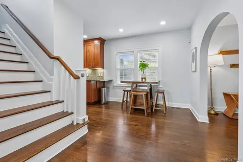 148 Chelsea Street Hawthorne NY 10532