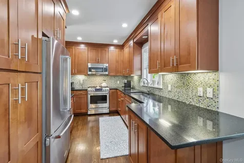 148 Chelsea Street Hawthorne NY 10532