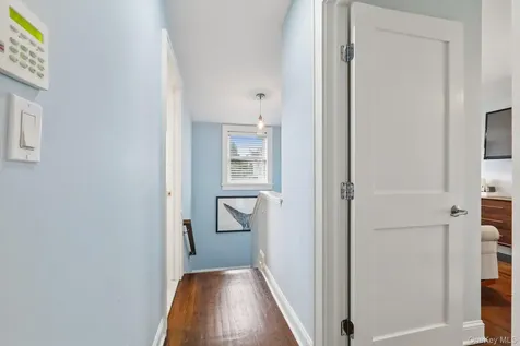 148 Chelsea Street Hawthorne NY 10532