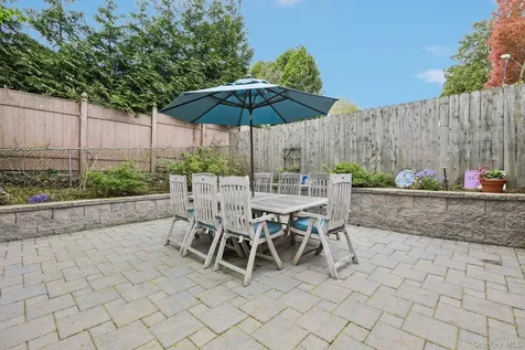 148 Chelsea Street Hawthorne NY 10532