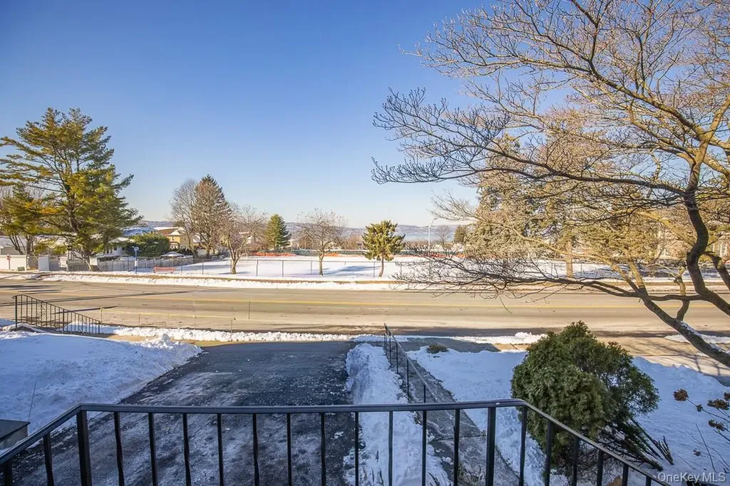 120 S Broadway Tarrytown NY 10591