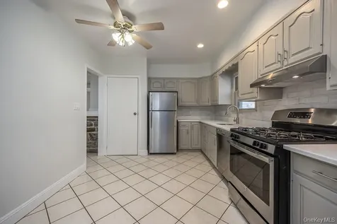 120 S Broadway Tarrytown NY 10591