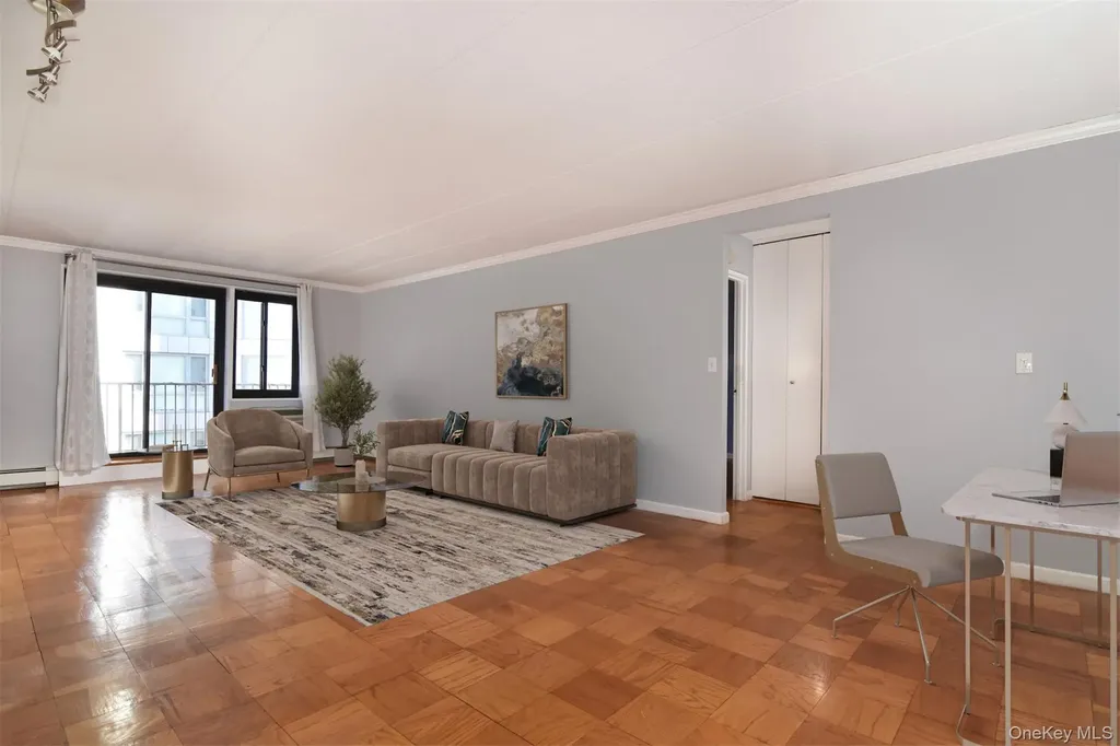 1085 Warburton Yonkers NY 10701