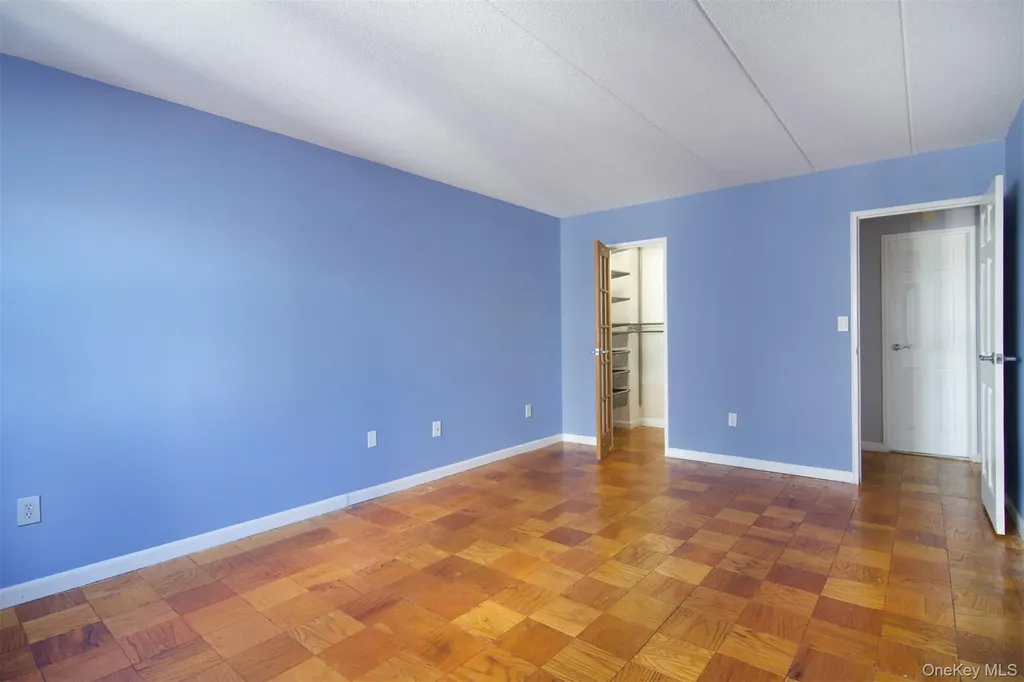 1085 Warburton Yonkers NY 10701