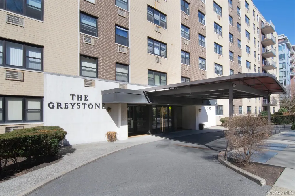 1085 Warburton Yonkers NY 10701