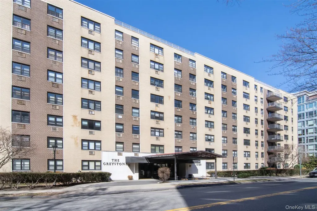 1085 Warburton Yonkers NY 10701