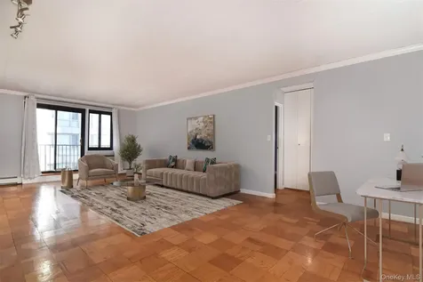 1085 Warburton Yonkers NY 10701