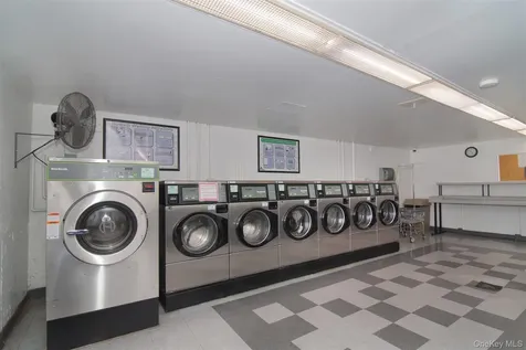 1085 Warburton Yonkers NY 10701