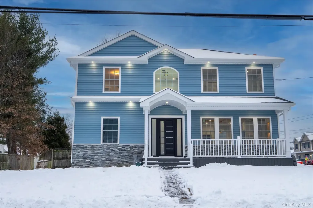 139 Maple Avenue Bethpage NY 11714