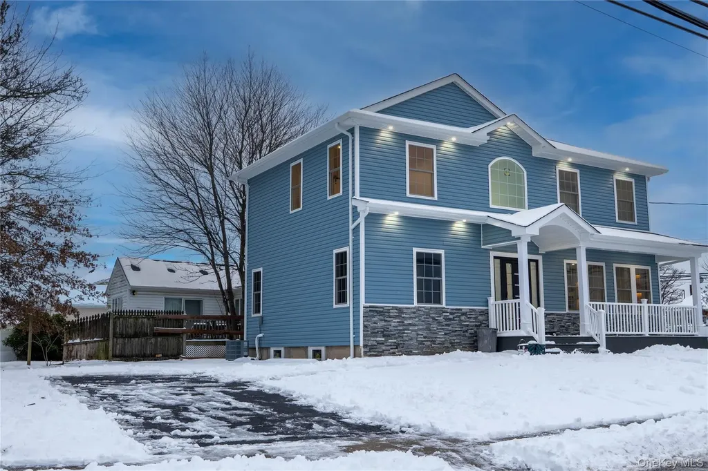 139 Maple Avenue Bethpage NY 11714