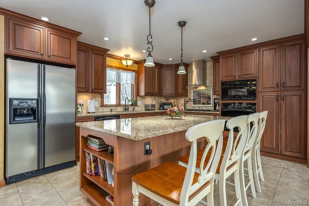 9 Georgian Drive Stony Point NY 10980