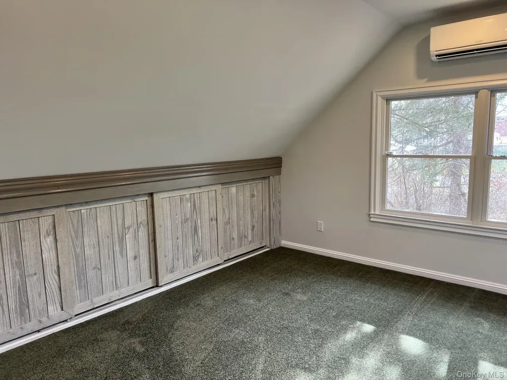 24 Lindner Place Smithtown NY 11787