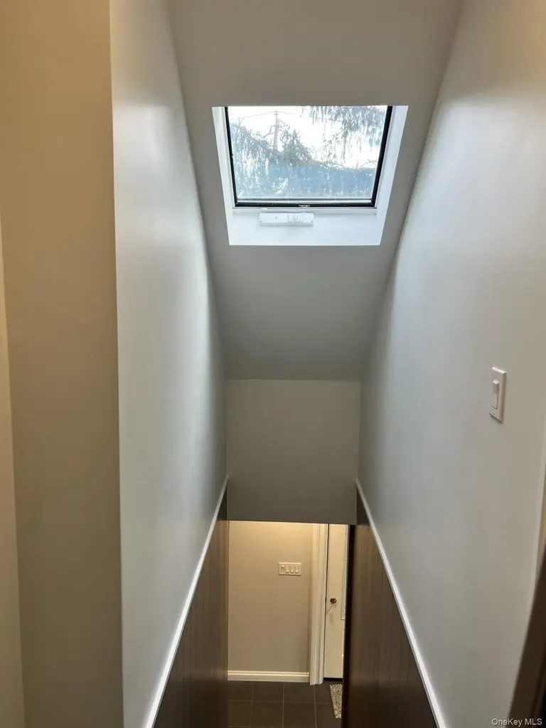 24 Lindner Place Smithtown NY 11787