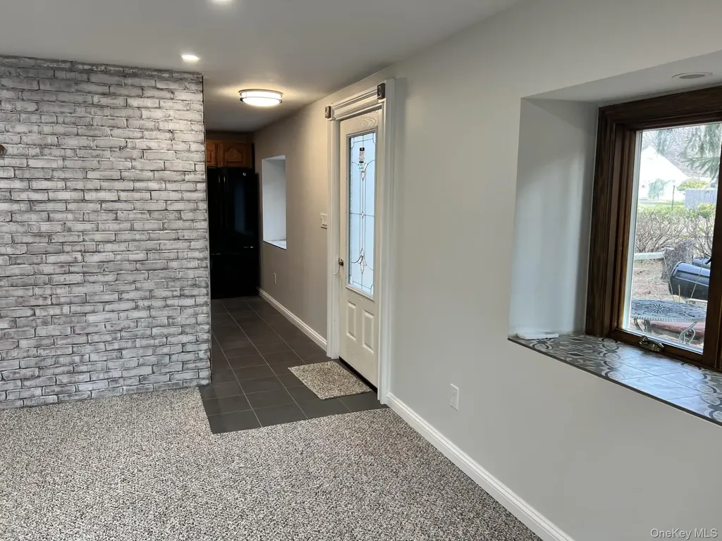 24 Lindner Place Smithtown NY 11787