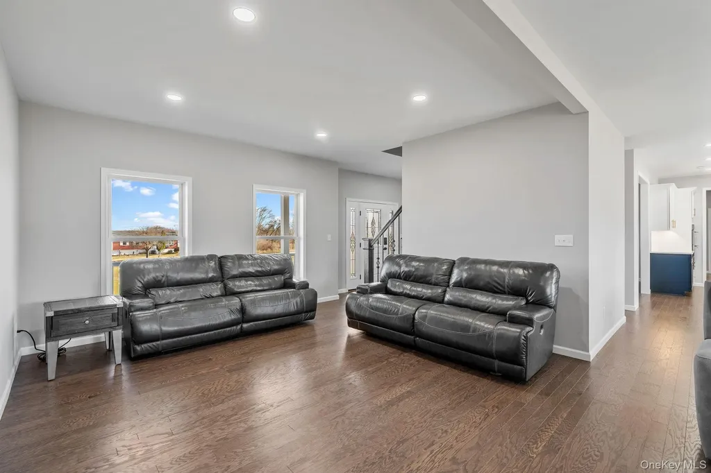 10 Harrier Ridge Drive Wallkill NY 12589