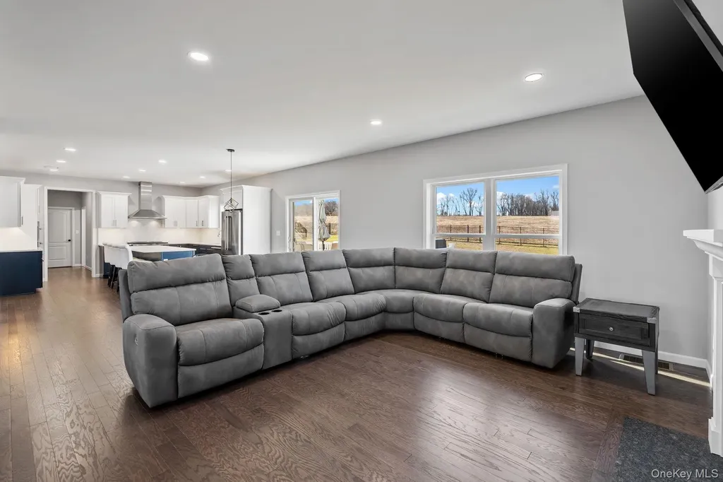 10 Harrier Ridge Drive Wallkill NY 12589